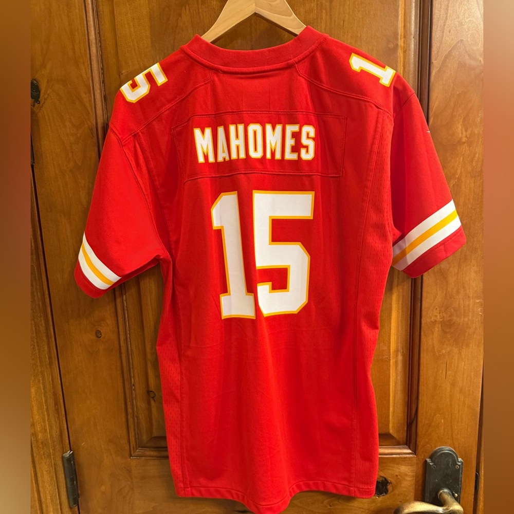 Official NFL Kansas City Mahomes Jersey Youth XL